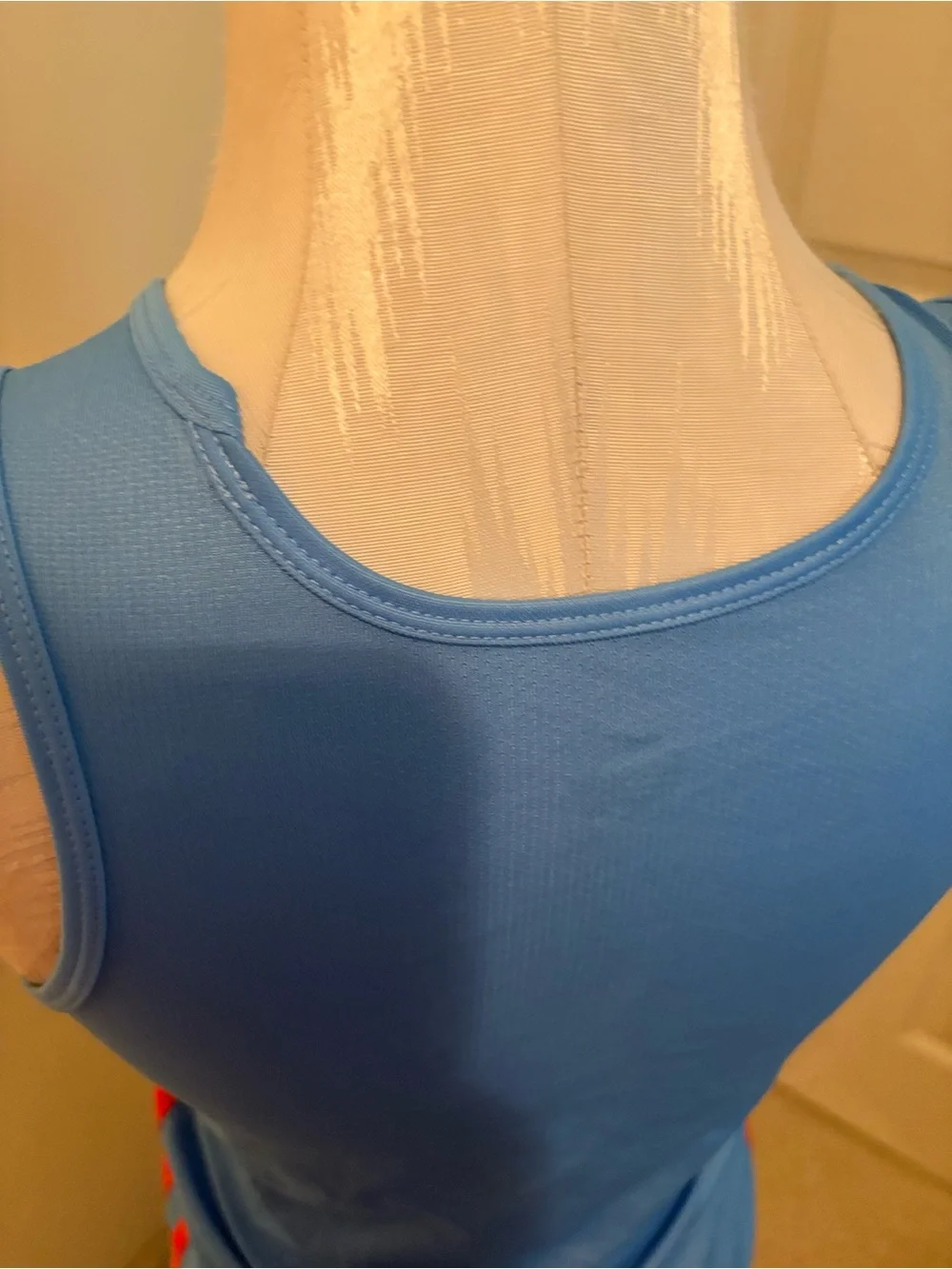 Nike Women's White V-Neck Tank with Blue Trim XS 0-2